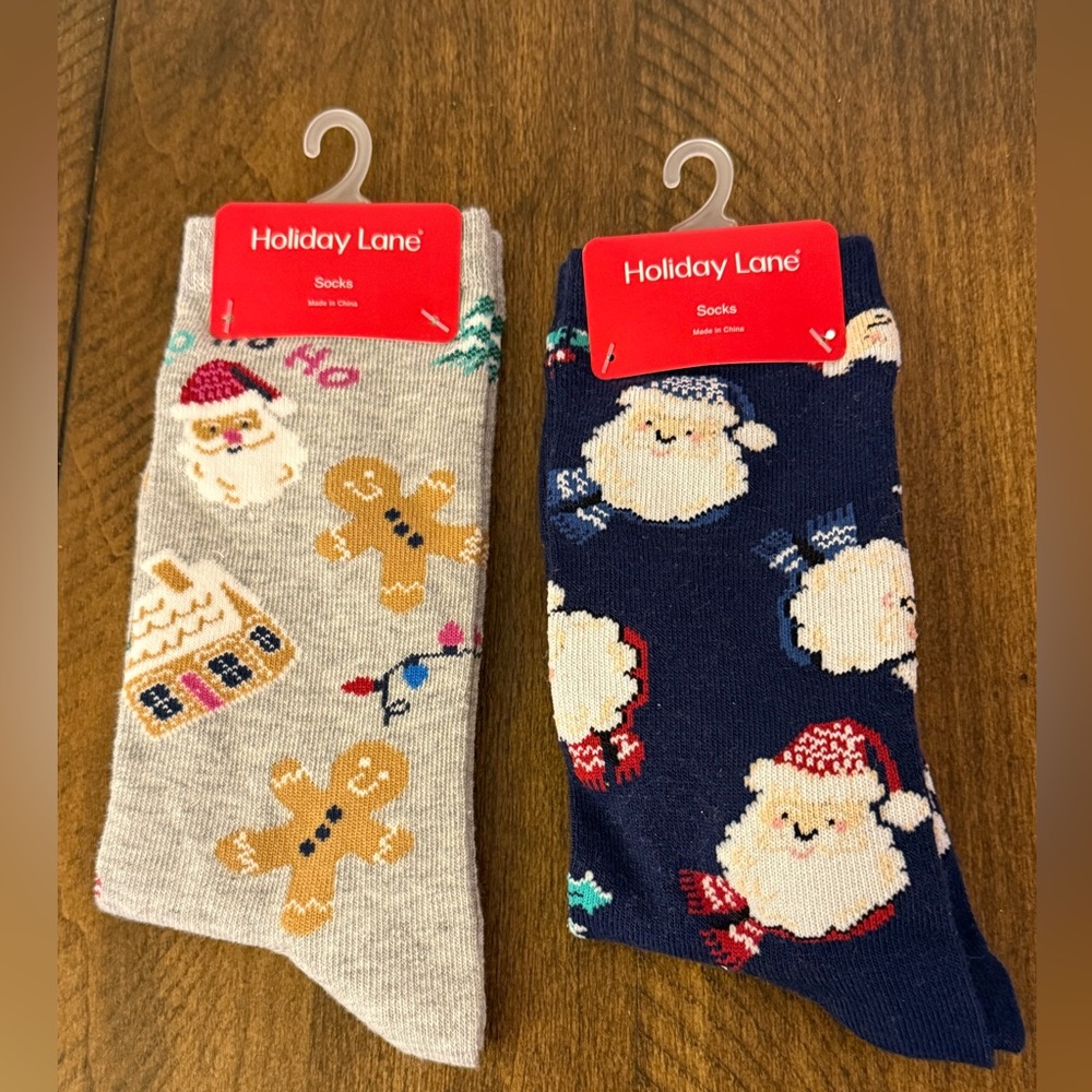 Macy’s Holiday Lane Christmas Socks set of 2 NWT
